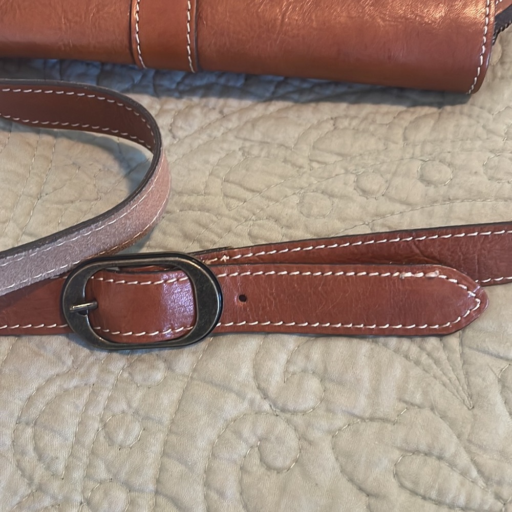 Patricia Nash crossbody - Picture 7 of 7